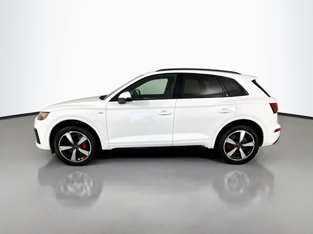 Used 2024 Audi Q5 2.0T Premium Plus w/ Premium Plus Package AWD/4WD image 2