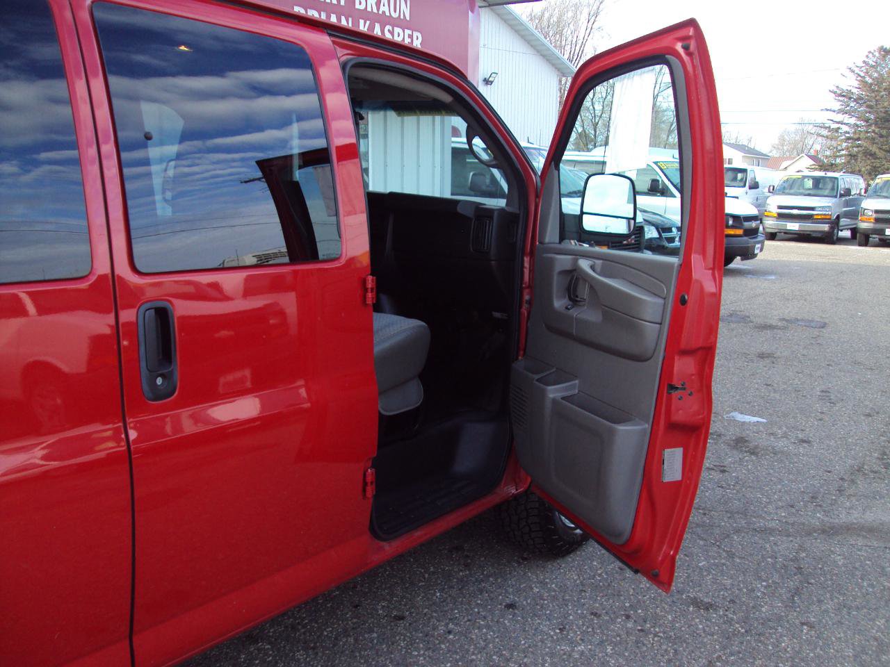 Used 2013 Chevrolet Express 1500 LT w/ LT Preferred Equipment Group image 13