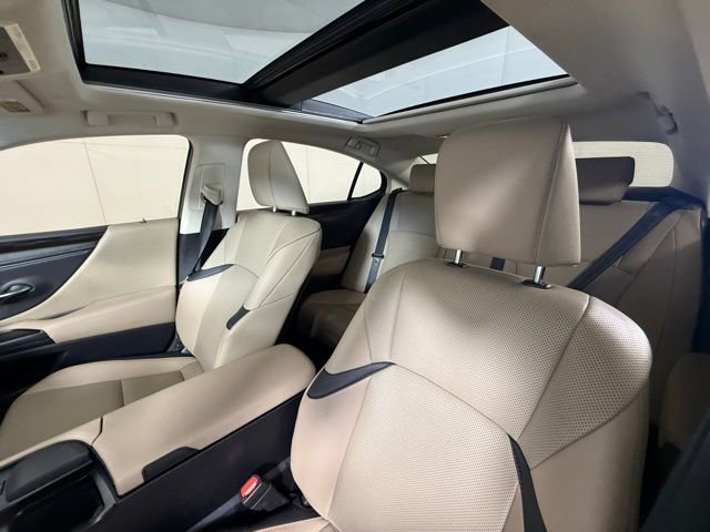 Used 2019 Lexus ES 350 w/ Premium Package FWD image 5