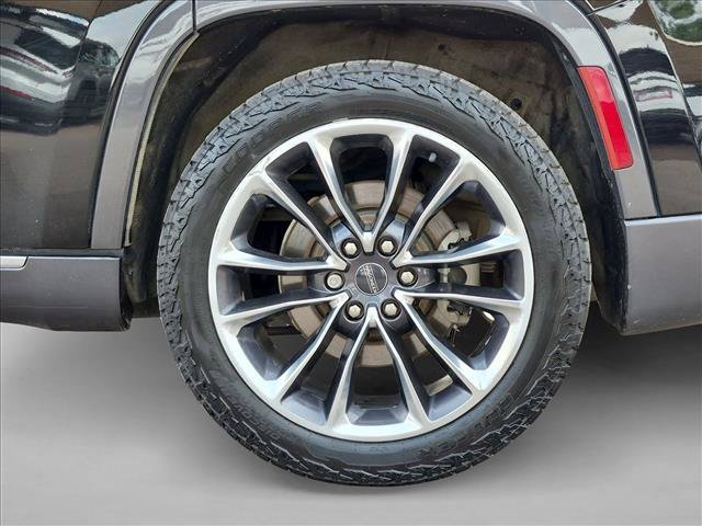 Used 2022 Jeep Wagoneer Series III w/ Premium Group I AWD/4WD image 26