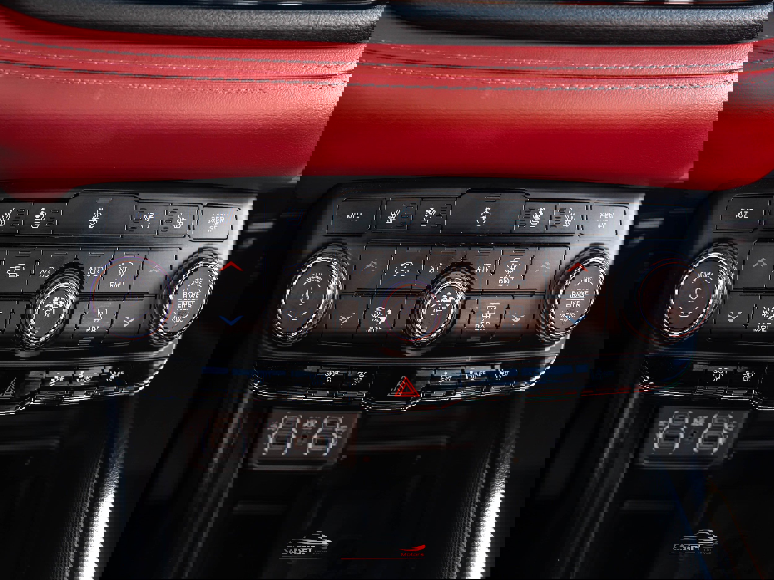 Used 2021 Dodge Durango R/T w/ Technology Group AWD/4WD image 37