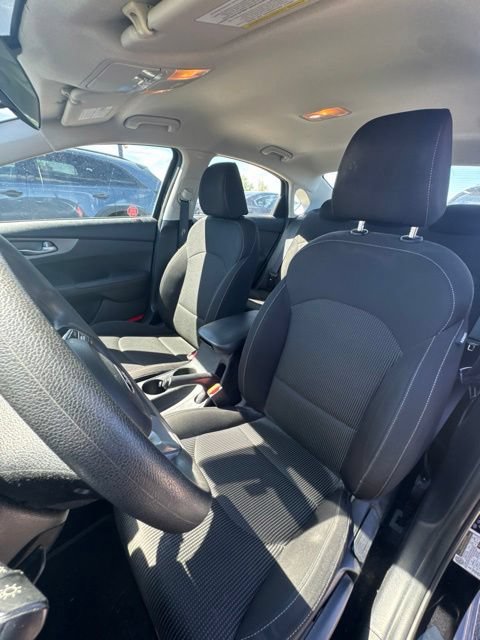 Used 2021 Kia Forte Sedan FWD image 10