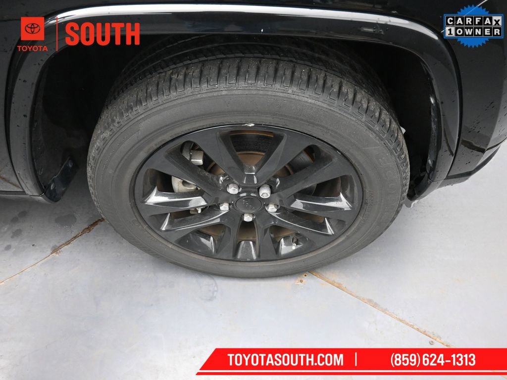 Used 2022 Jeep Grand Cherokee Laredo X image 36