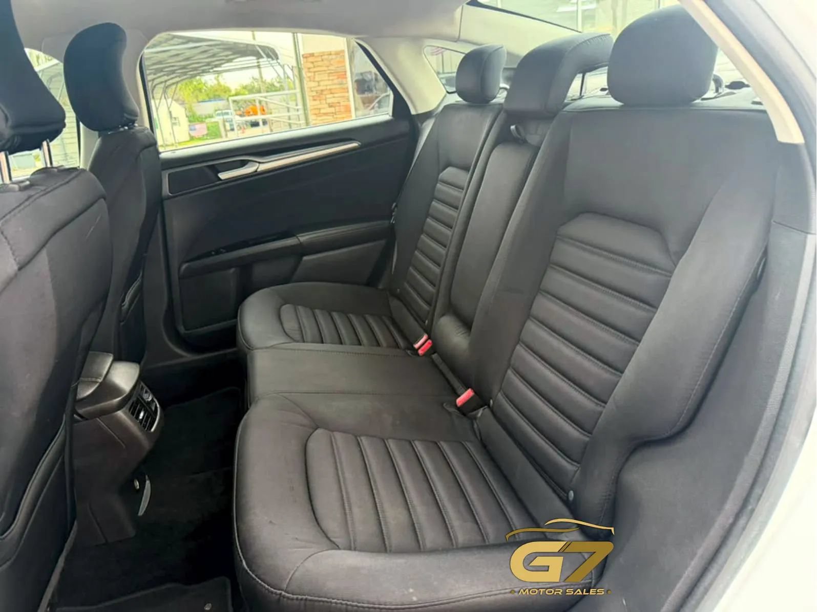 Used 2016 Ford Fusion SE FWD image 17