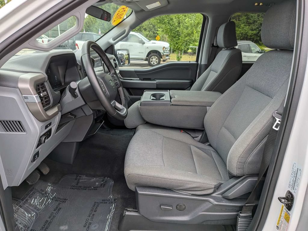 Used 2025 Ford F150 XLT w/ Equipment Group 301A Standard AWD/4WD image 19