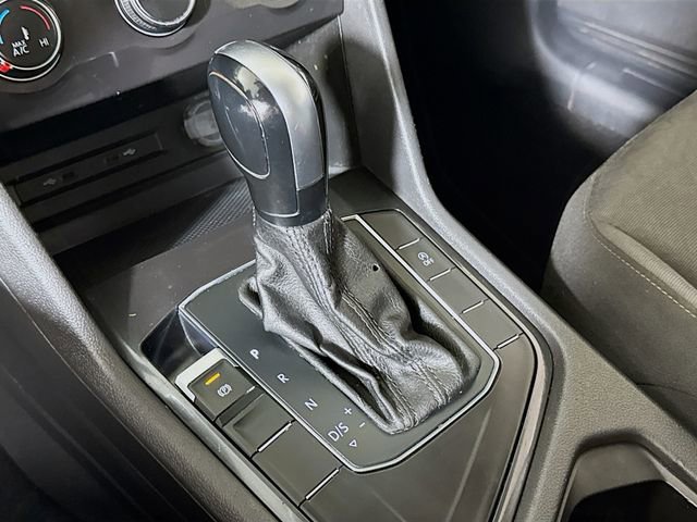 Used 2021 Volkswagen Tiguan S image 14