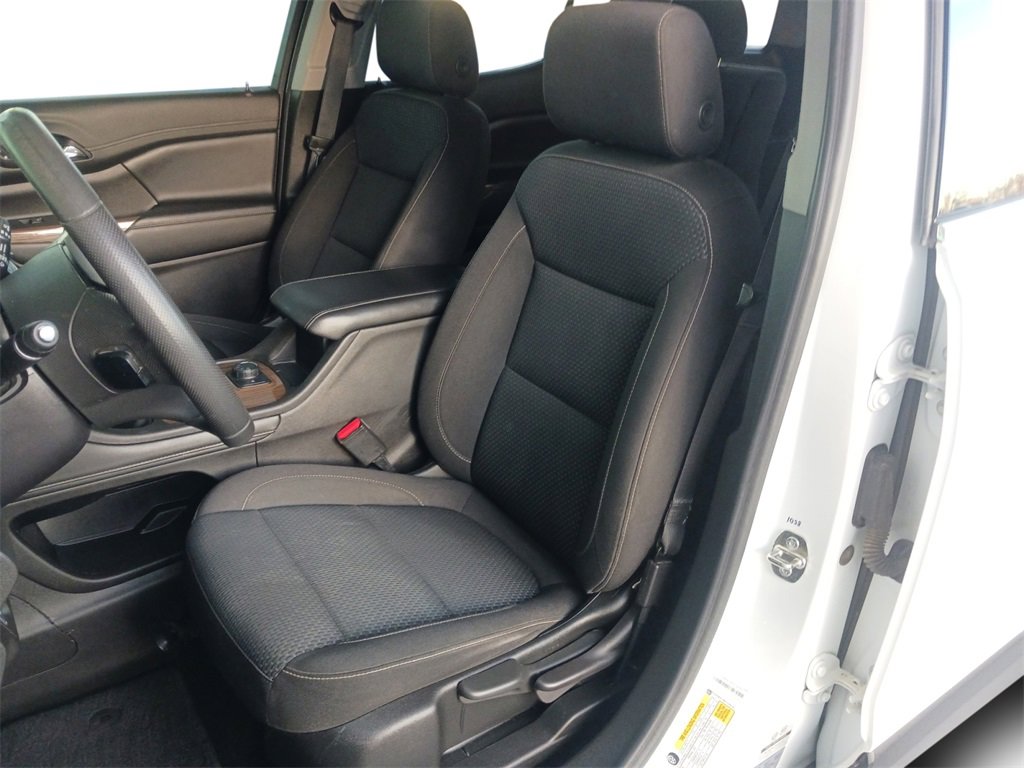 Used 2023 GMC Acadia SLE image 26