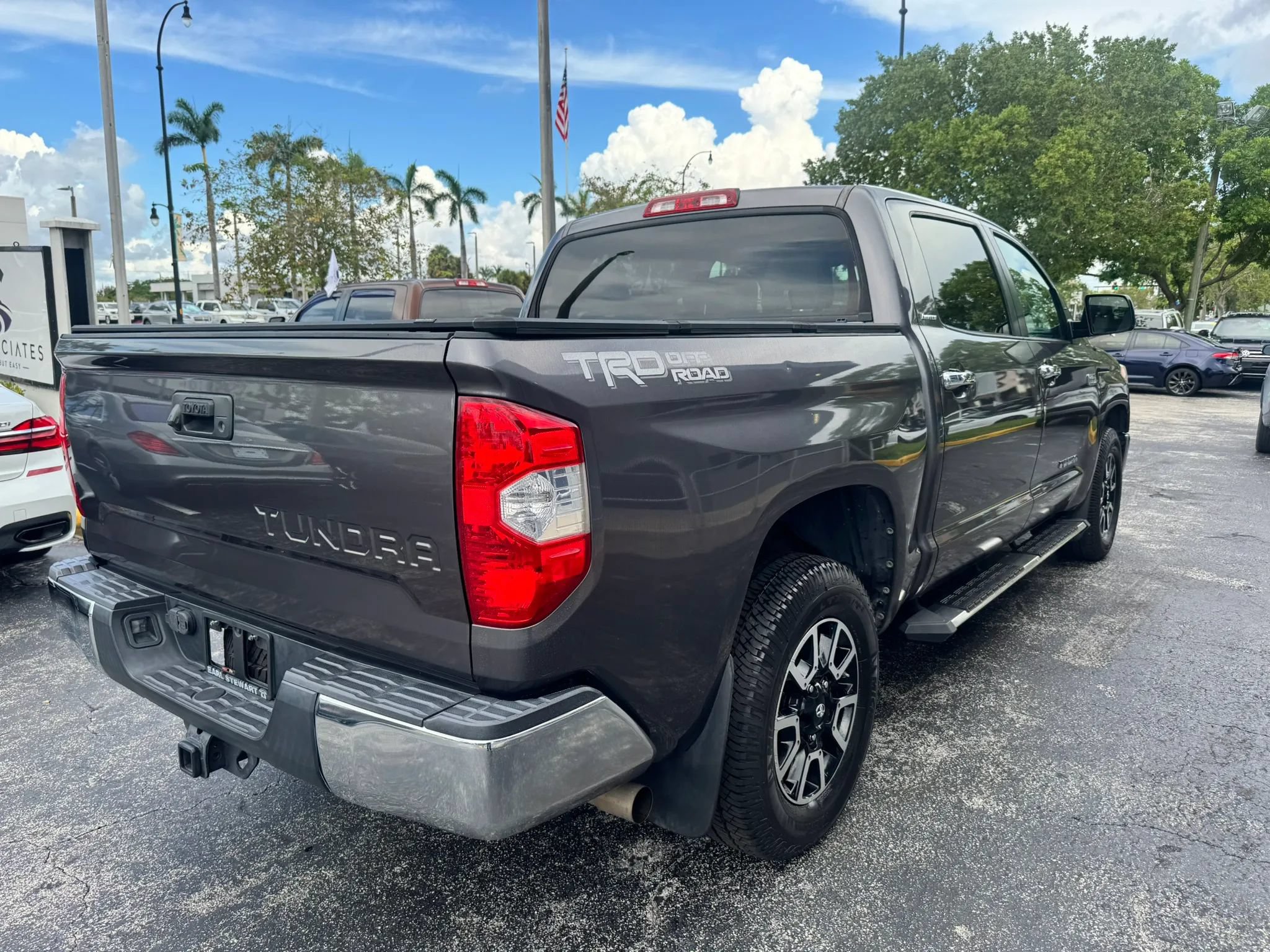 Used 2017 Toyota Tundra Limited w/ TRD Off Road Package RWD image 5