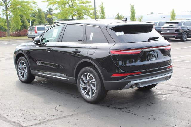 New 2023 Lincoln Corsair AWD w/ Equipment Group 101A image 5