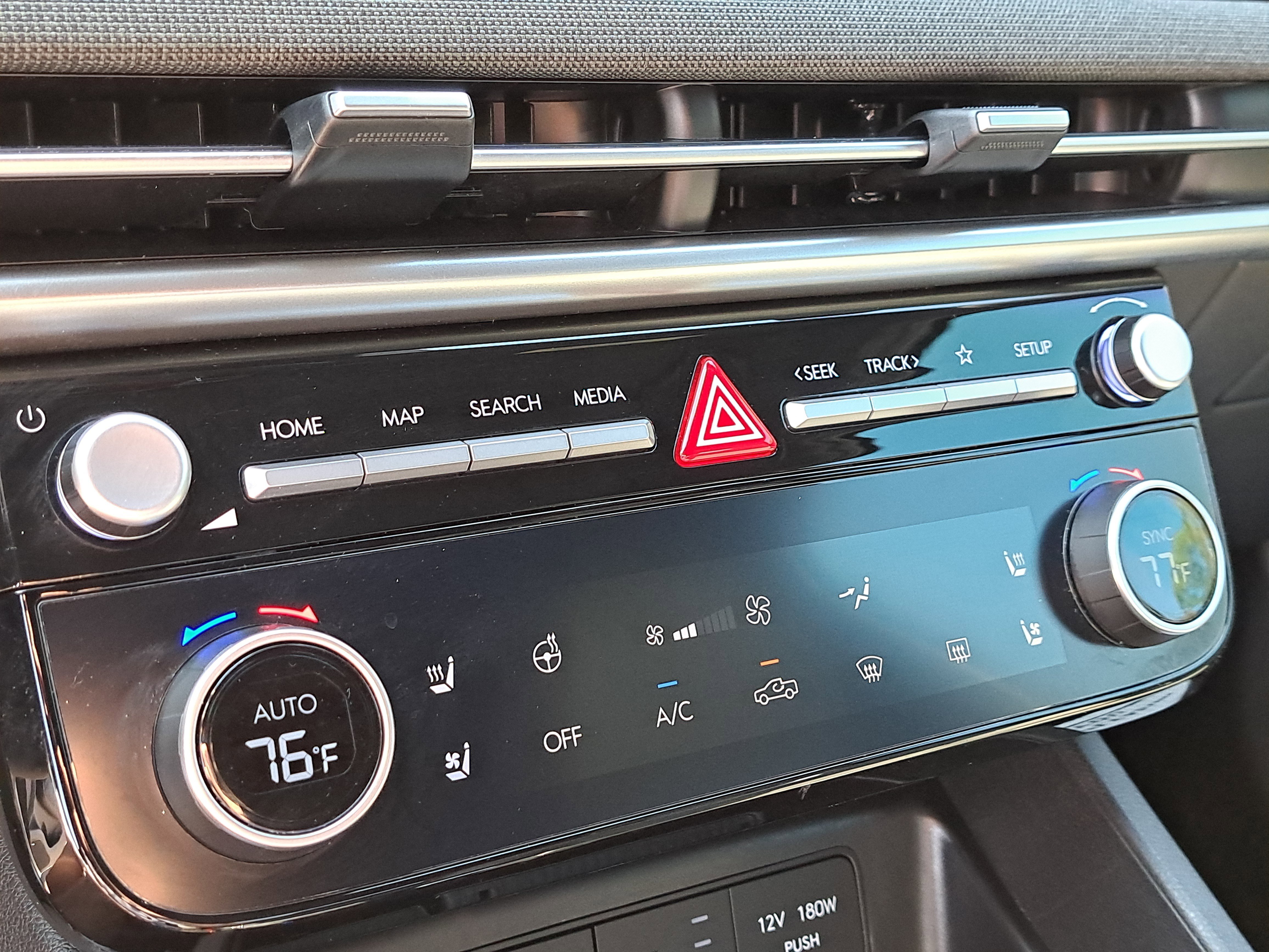 Certified 2025 Hyundai Santa Cruz Limited image 23