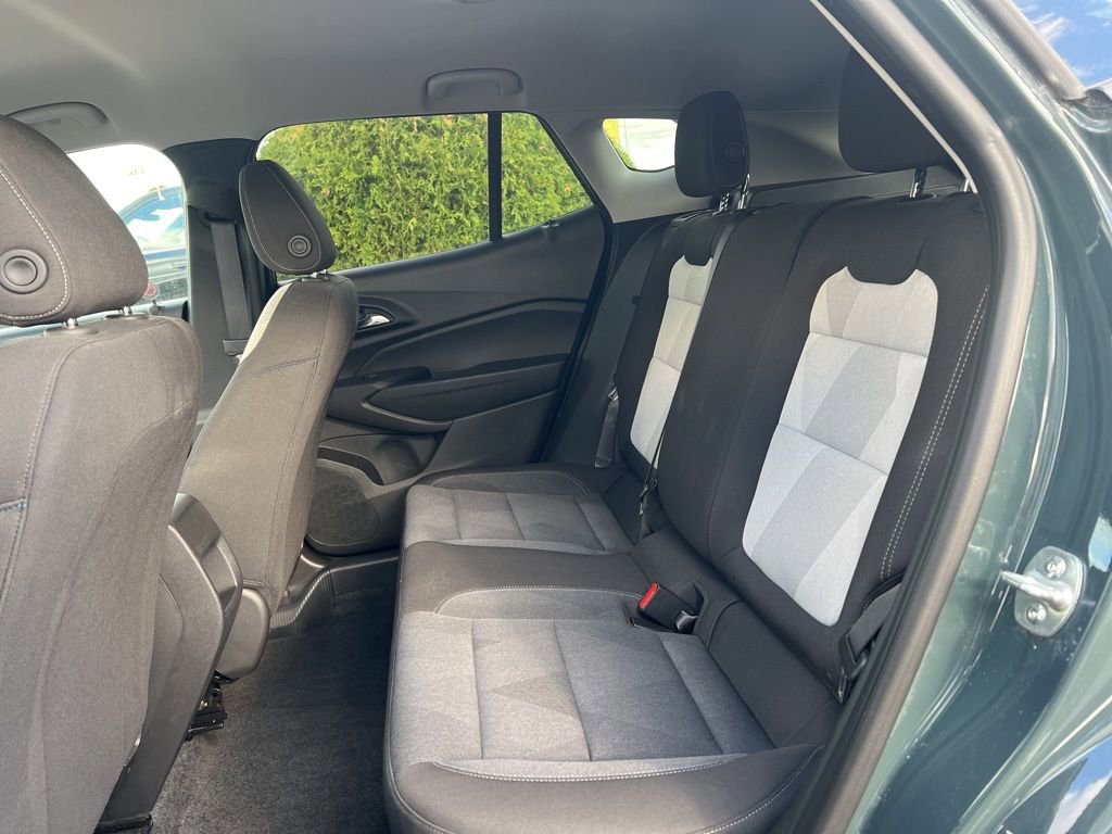 Used 2025 Chevrolet Trax LS image 23