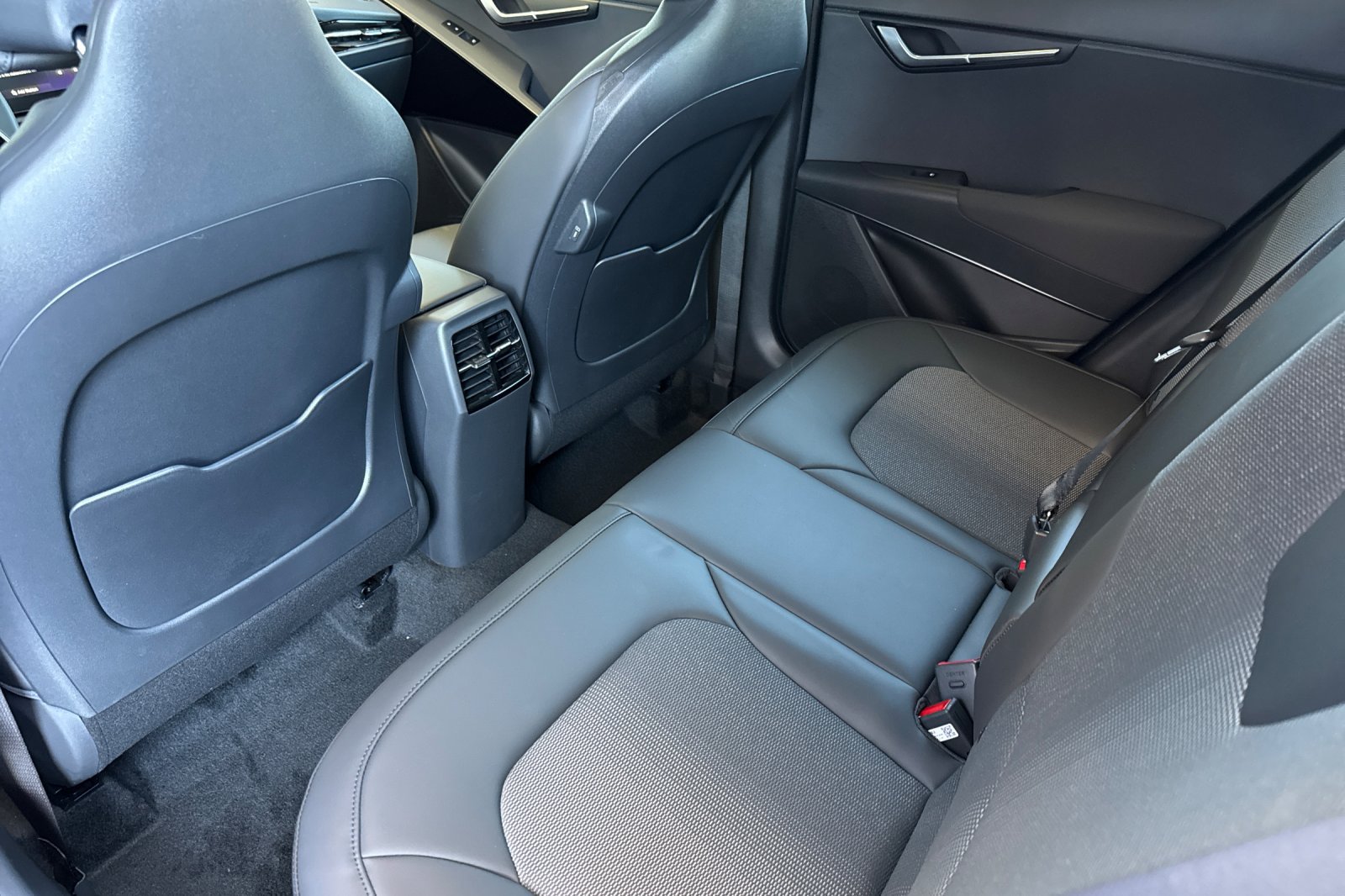 New 2026 Kia Niro EX w/ EX Premium Package FWD image 12