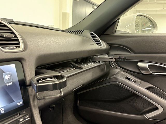 Certified 2024 Porsche 718 Boxster image 28