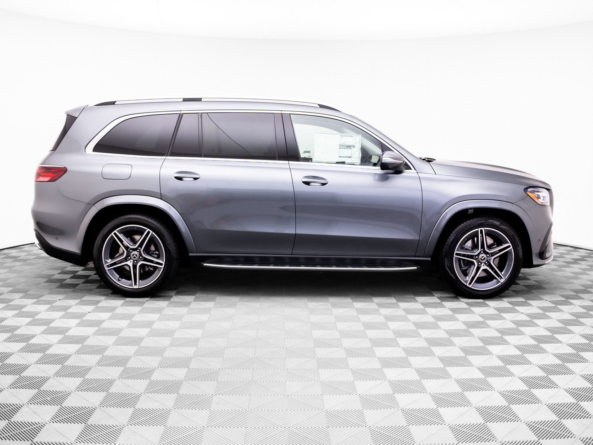 New 2026 Mercedes-Benz GLS 450 4MATIC image 5