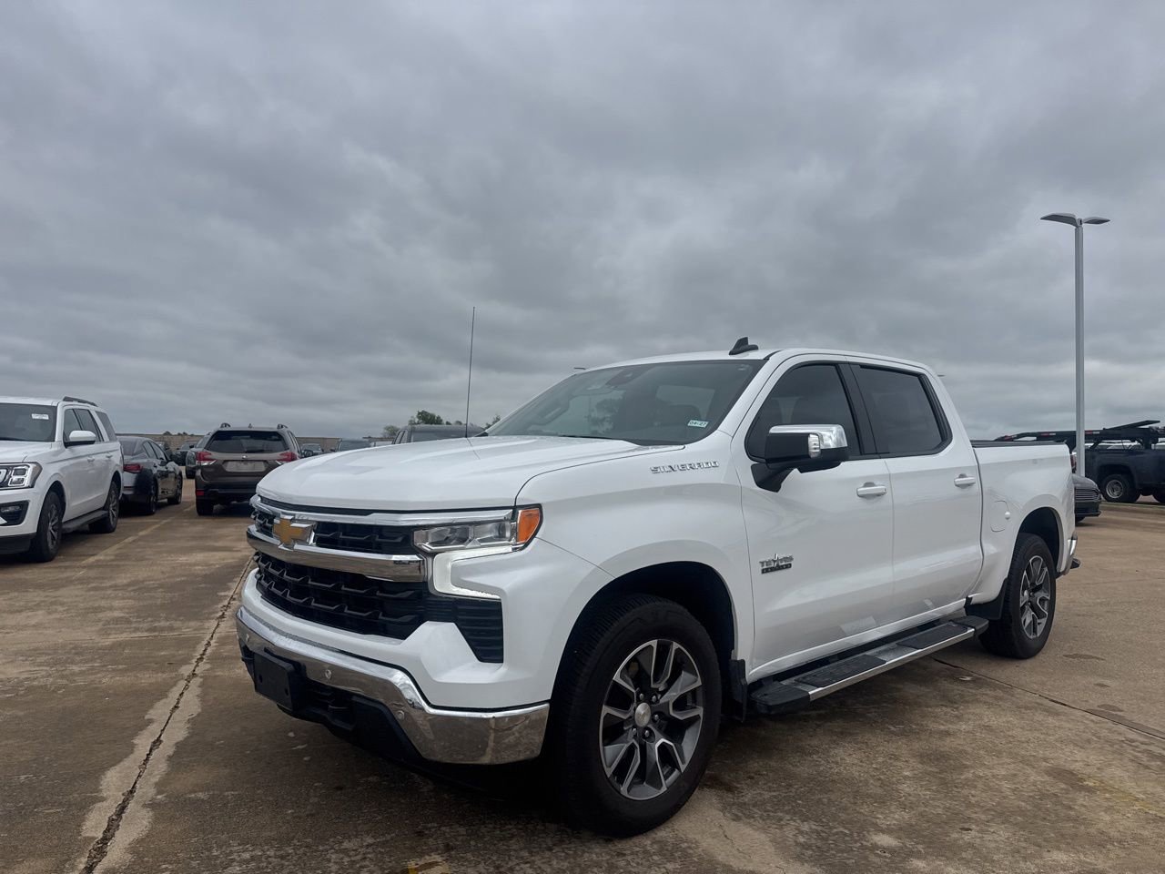 Used 2025 Chevrolet Silverado 1500 LT w/ Texas Edition Plus RWD image 8