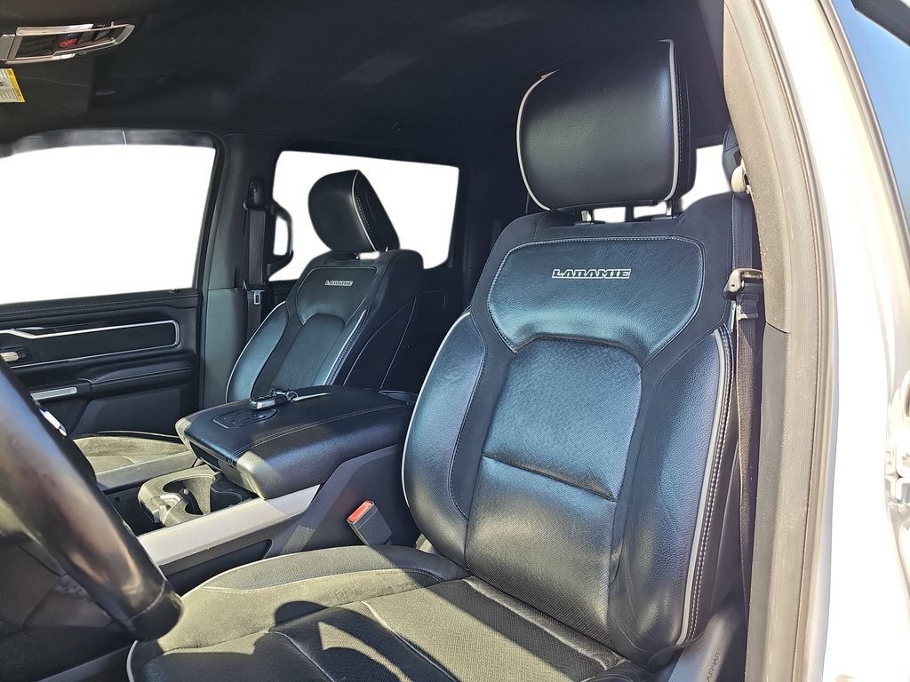Used 2019 RAM 1500 Laramie AWD/4WD image 15