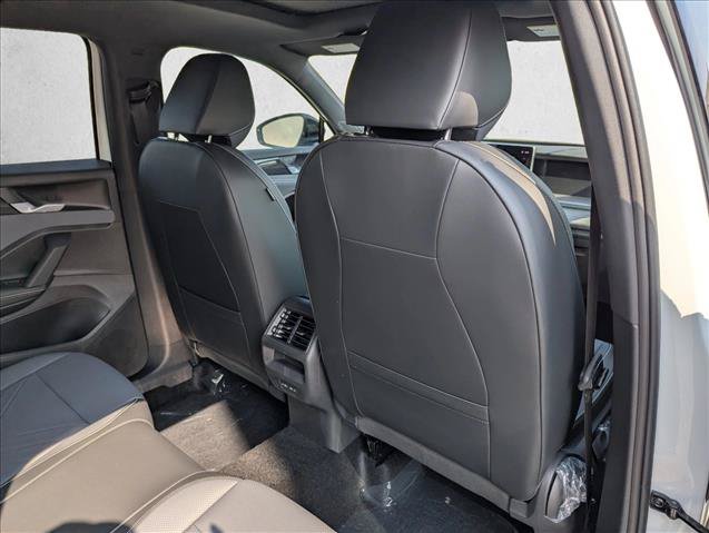 New 2026 Volkswagen Tiguan SE R-Line FWD image 29