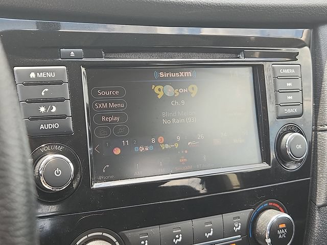 Used 2018 Nissan Rogue S AWD/4WD image 11