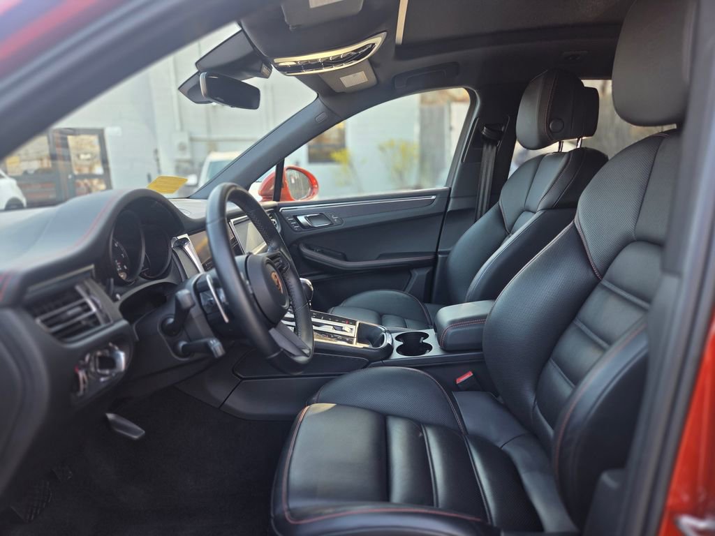 Used 2022 Porsche Macan GTS w/ Premium Package Plus image 18