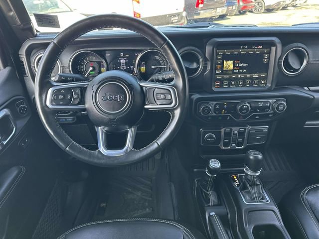 Used 2023 Jeep Wrangler Unlimited Sahara w/ Cold Weather Group image 19