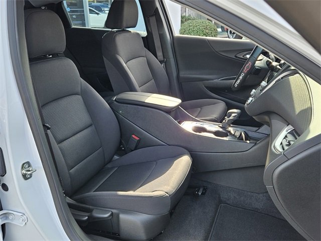 Used 2022 Chevrolet Malibu LT image 17