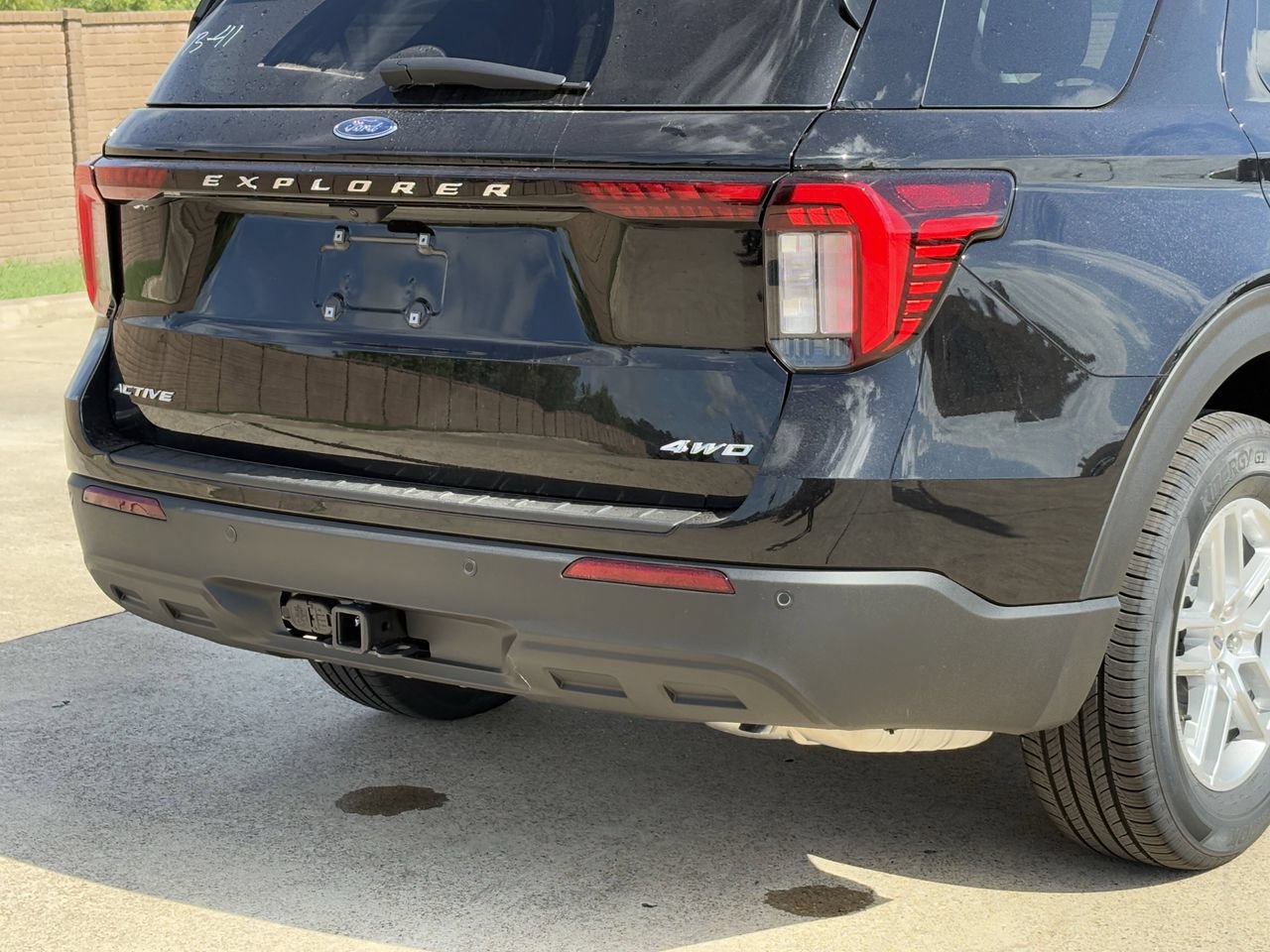New 2026 Ford Explorer Active AWD/4WD image 7