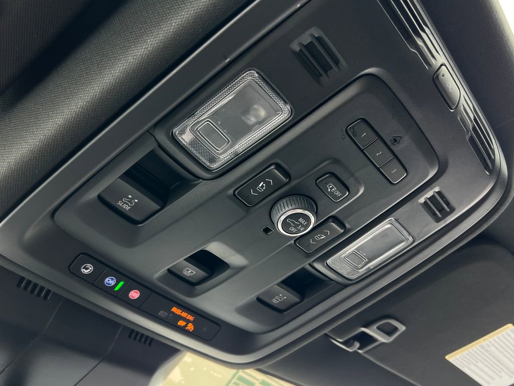 Certified 2023 Cadillac Escalade Premium Luxury image 53