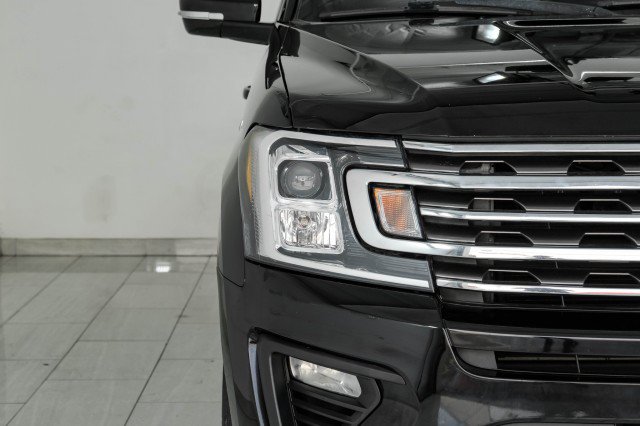 Used 2018 Ford Expedition XLT w/ Equipment Group 202A AWD/4WD image 49