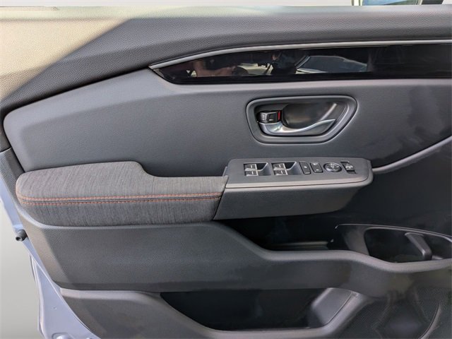 New 2025 Honda Pilot Sport image 23