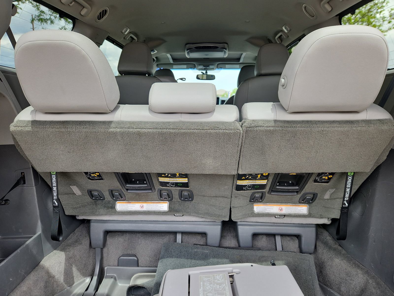 Used 2015 Toyota Sienna XLE FWD image 15