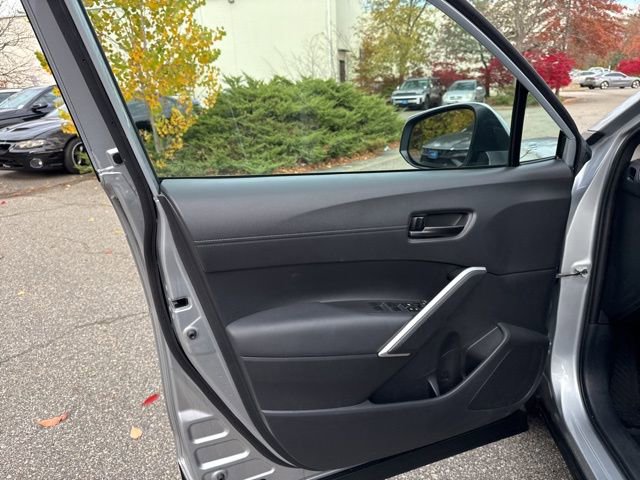 Used 2023 Toyota Corolla Cross LE image 35