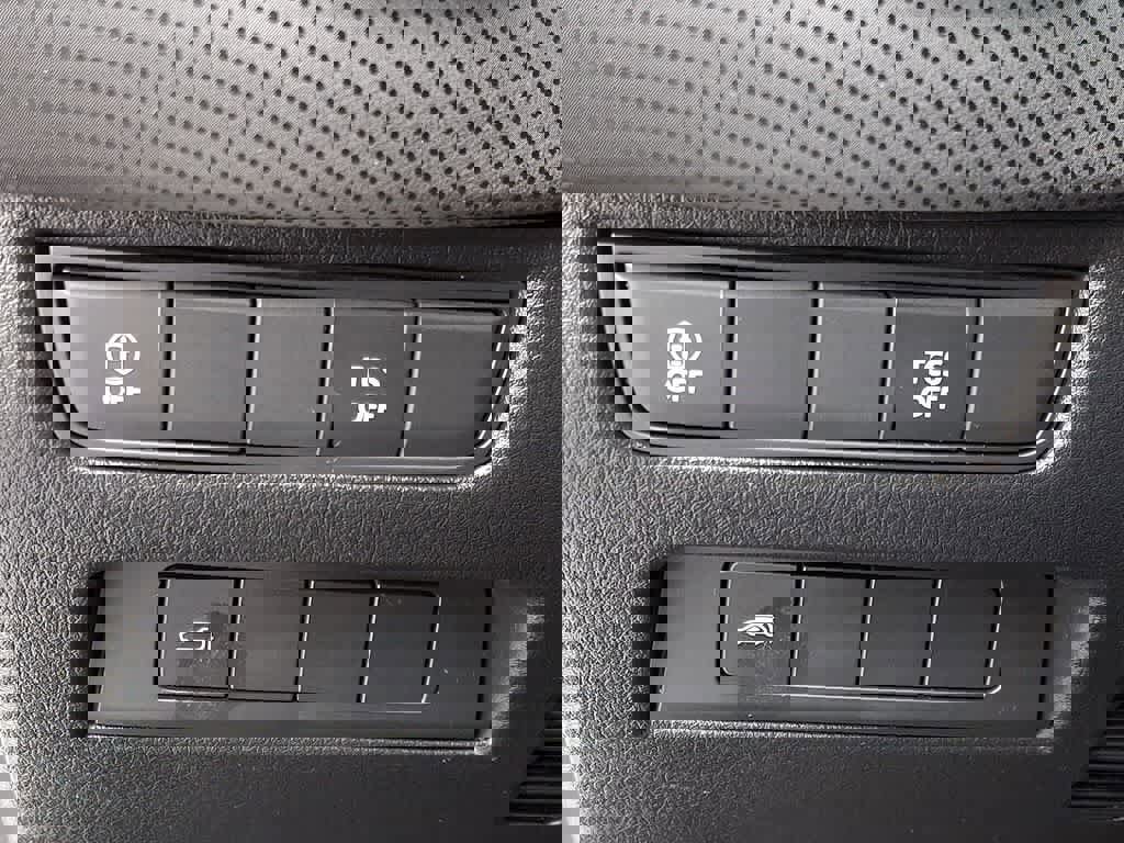 Used 2025 MAZDA CX-50 AWD 2.5 S w/ Preferred Package image 23