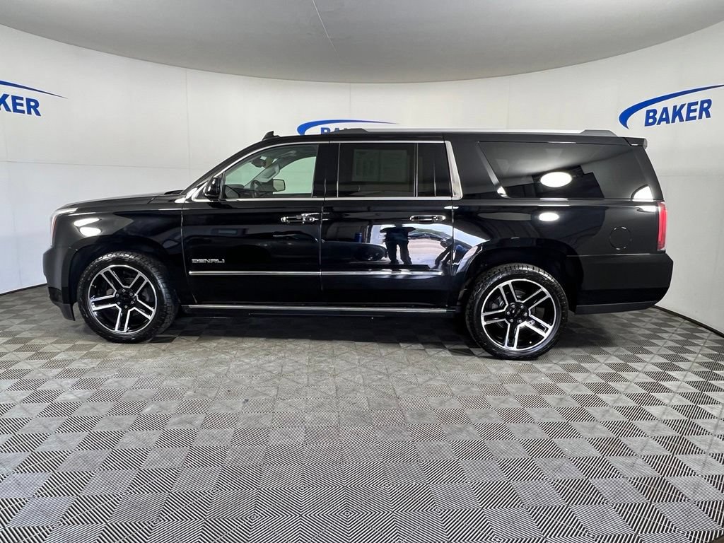 Used 2017 GMC Yukon XL Denali w/ Open Road Package AWD/4WD image 2