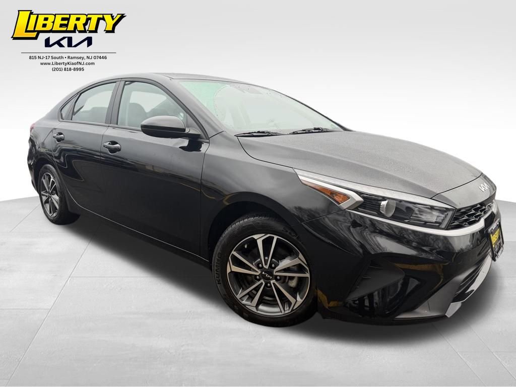 Used 2024 Kia Forte LXS image 1