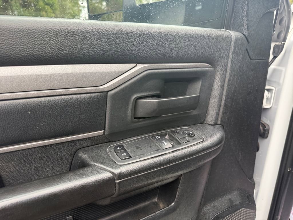 Used 2020 RAM 3500 Tradesman image 20