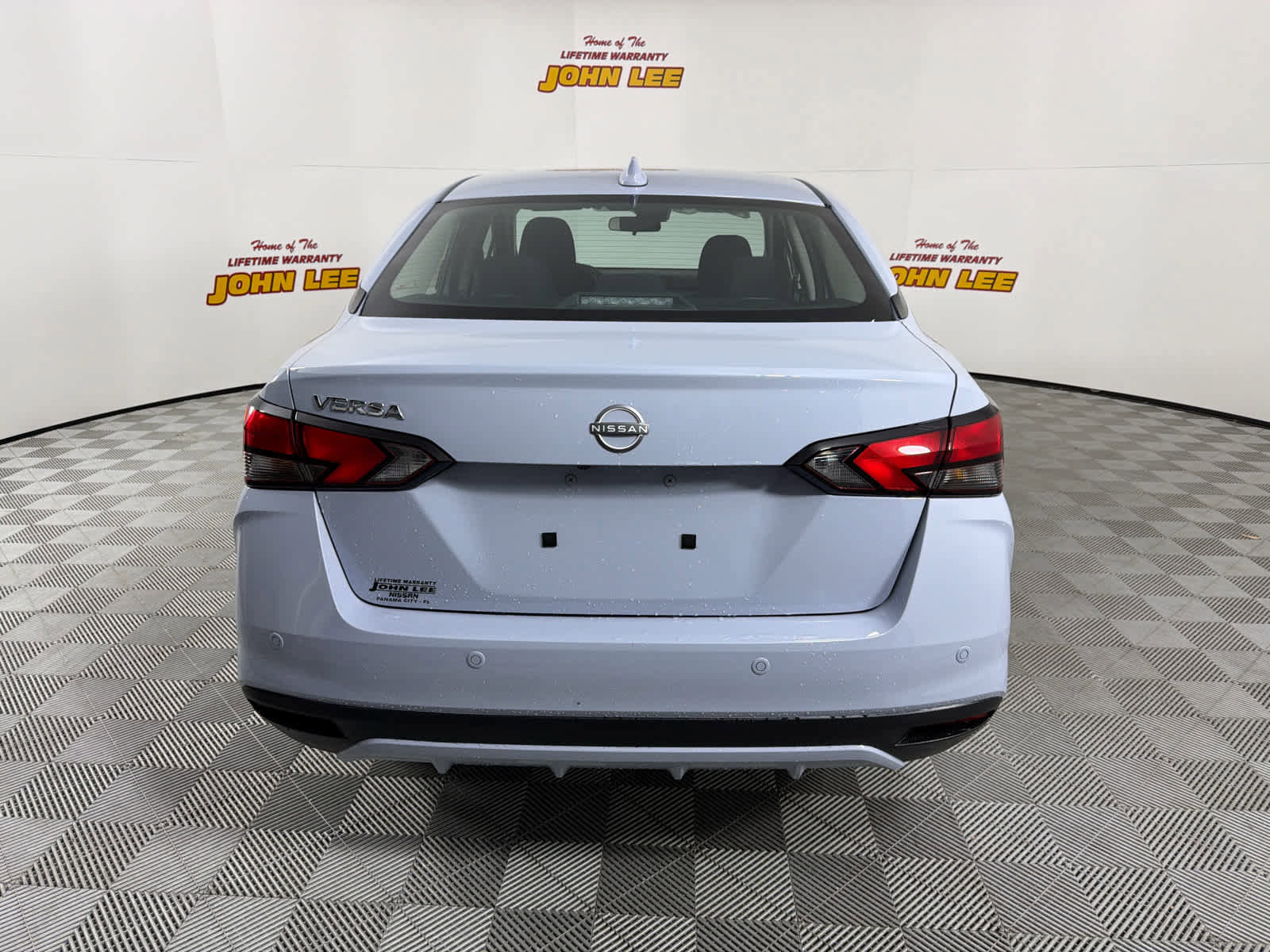 New 2025 Nissan Versa SV w/ Trunk Package FWD image 4