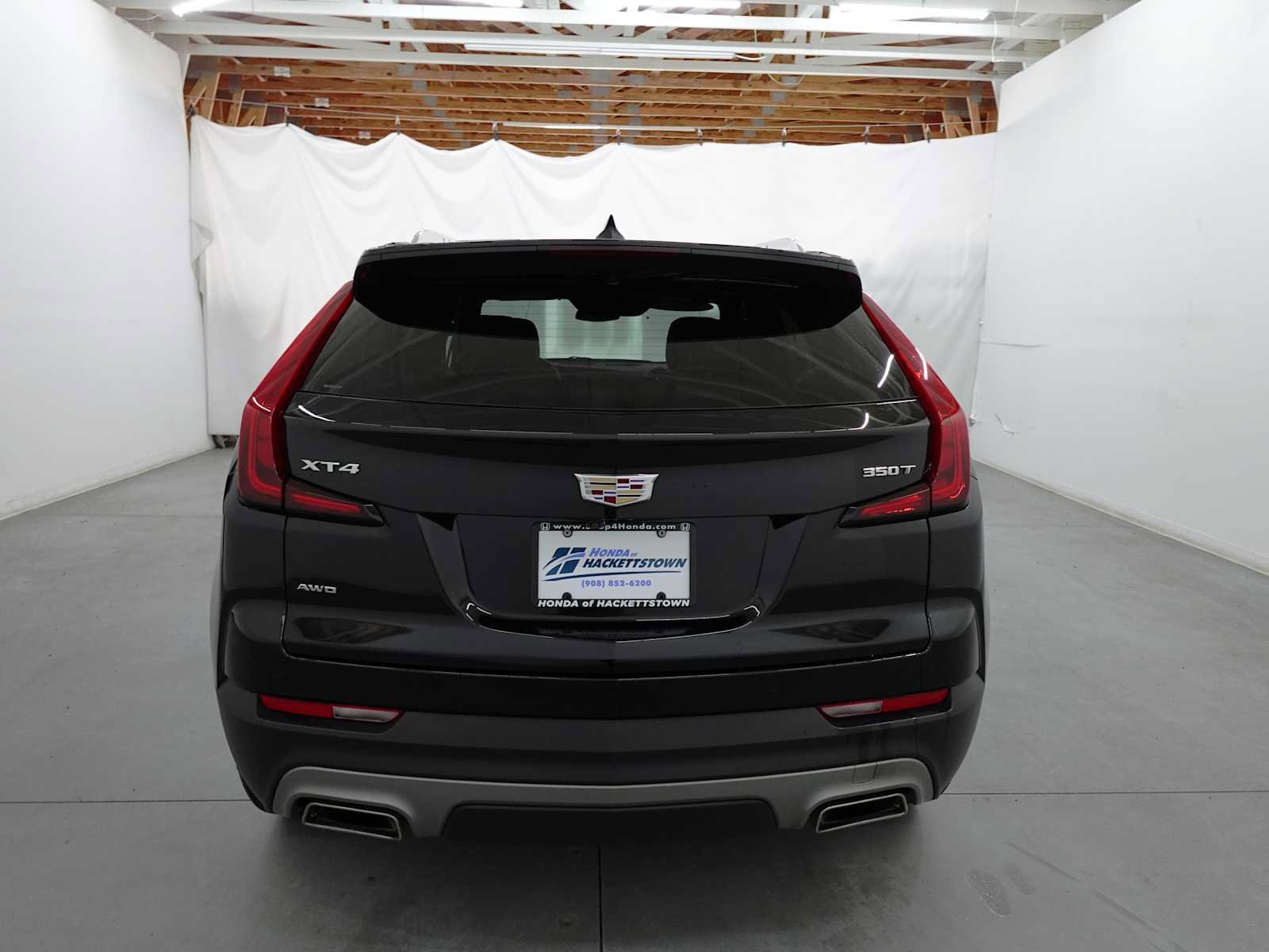 Used 2023 Cadillac XT4 Premium Luxury AWD/4WD image 6