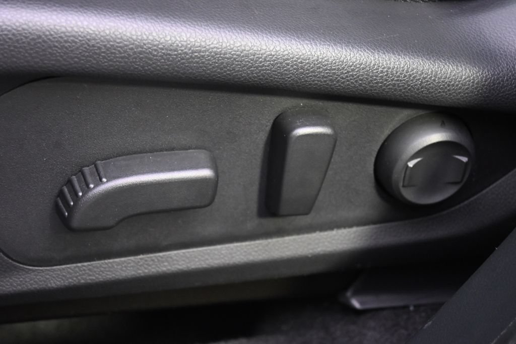 Used 2026 Subaru Forester Premium AWD/4WD image 14