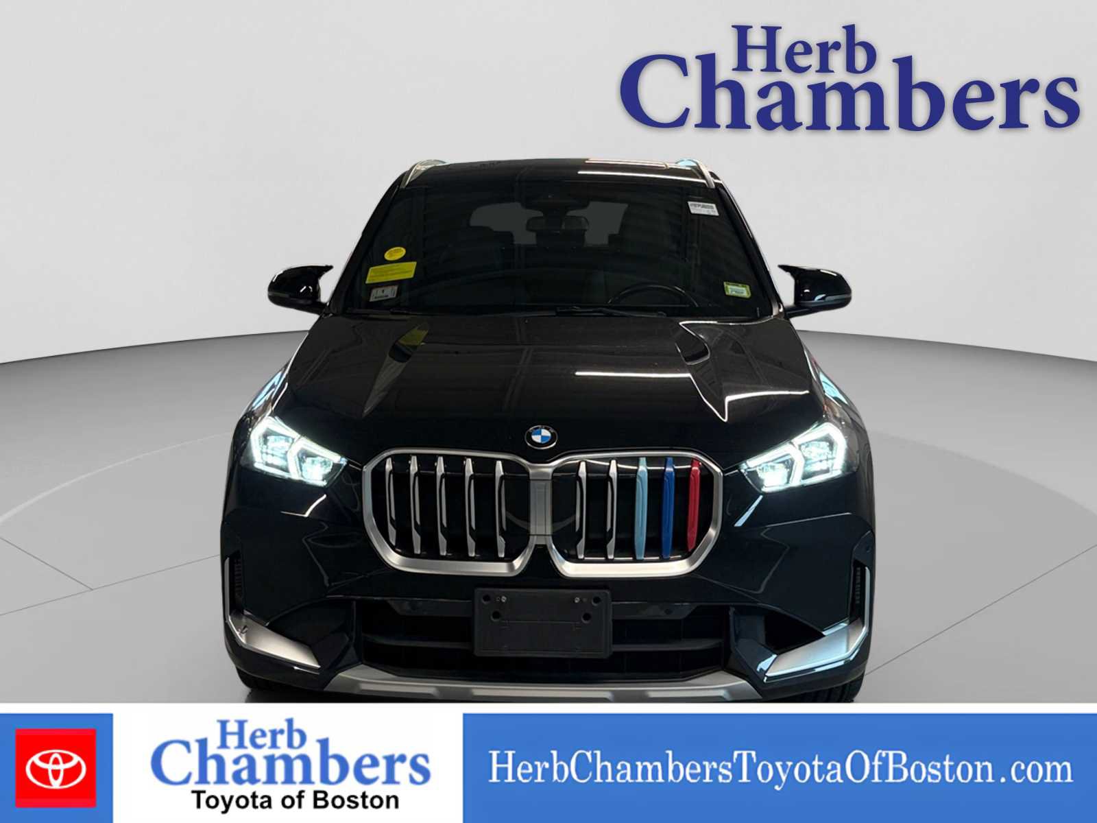Used 2023 BMW X1 xDrive28i w/ Convenience Package AWD/4WD image 2