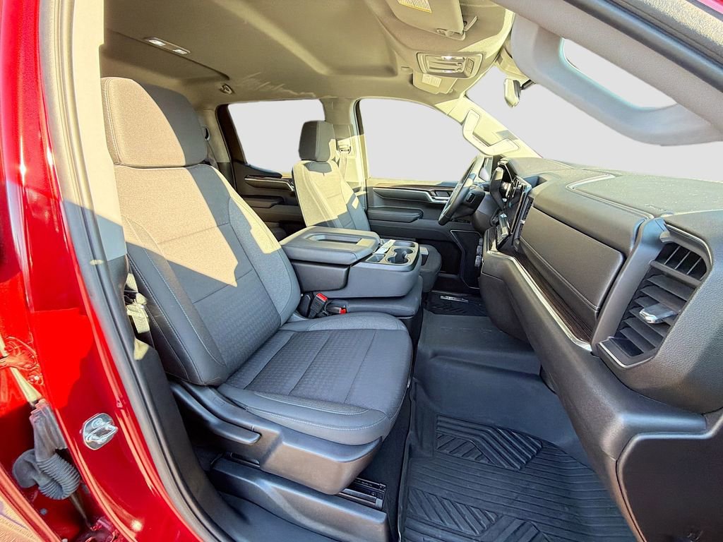 Used 2024 Chevrolet Silverado 1500 RST w/ Z71 Off-Road Package image 15