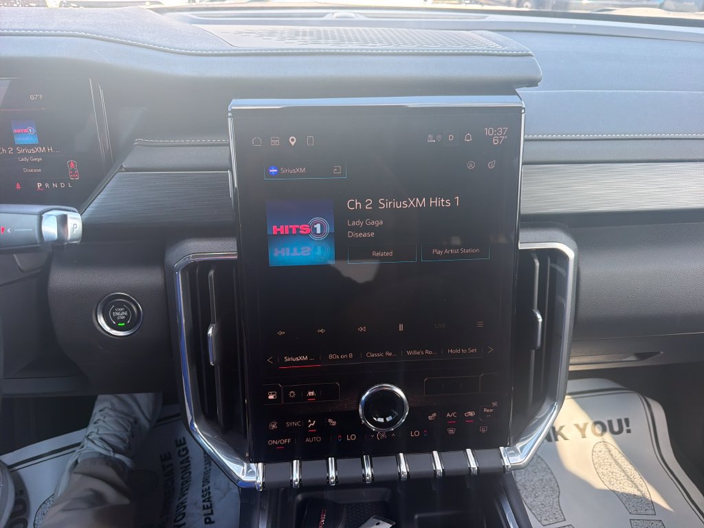 Used 2024 GMC Acadia Elevation w/ Luxury Package FWD image 19