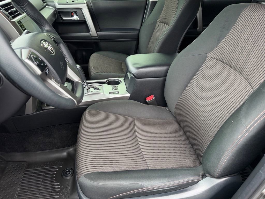 Used 2022 Toyota 4Runner Trail Special Edition AWD/4WD image 10