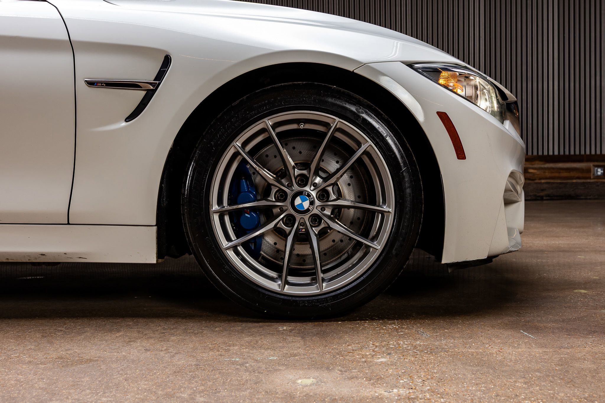 Used 2017 BMW M4 Coupe RWD image 11