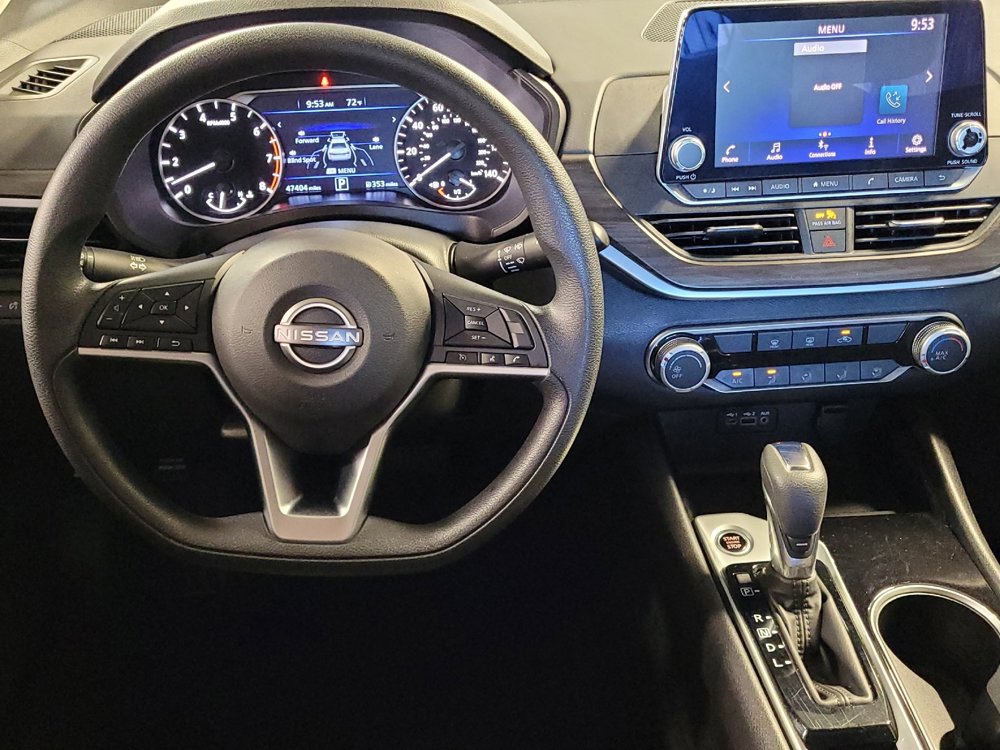 Used 2024 Nissan Altima 2.5 SV image 22