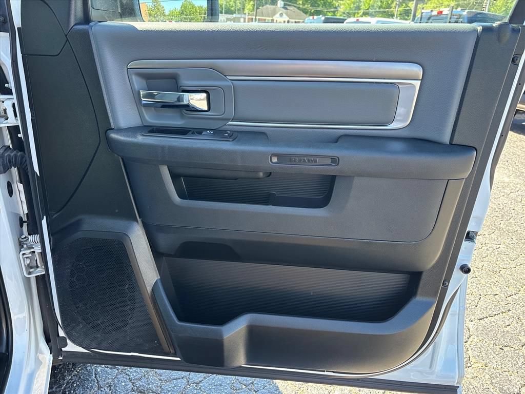 Used 2023 RAM 1500 Classic SLT w/ Protection Group AWD/4WD image 14