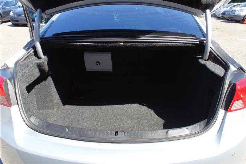 Used 2019 Chevrolet Impala Premier FWD image 25
