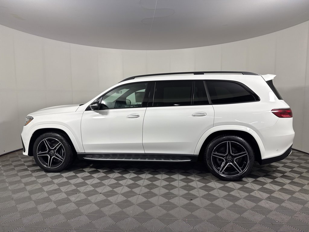 New 2025 Mercedes-Benz GLS 450 4MATIC image 3