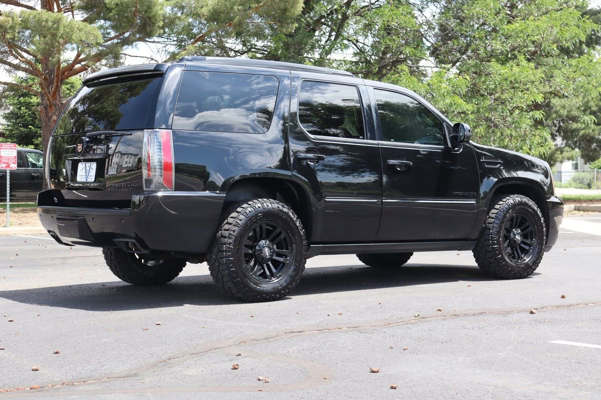 Used 2014 Cadillac Escalade Premium AWD/4WD image 5
