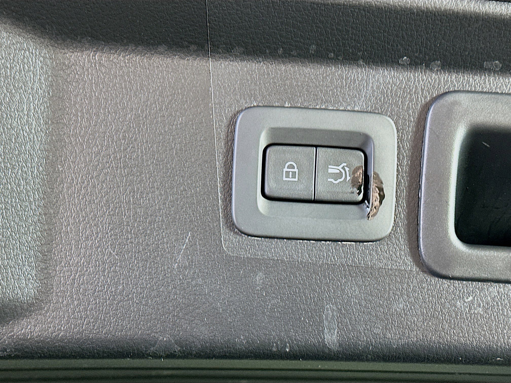 Used 2025 MAZDA CX-50 AWD 2.5 Hybrid w/ Premium Pkg image 31