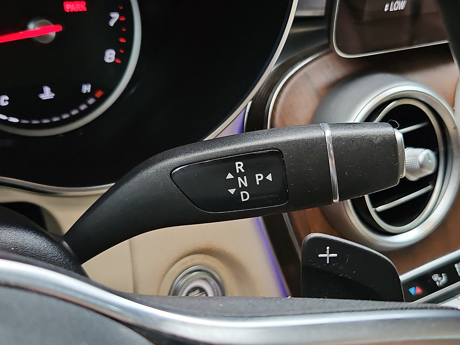 Used 2022 Mercedes-Benz GLC 300 4MATIC image 15
